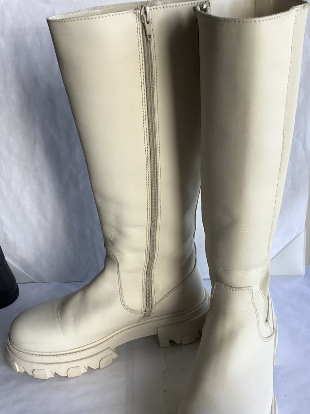 Steve Madden Esma Chunky Campus Women's Cream Knee-High Boots Size 8.5